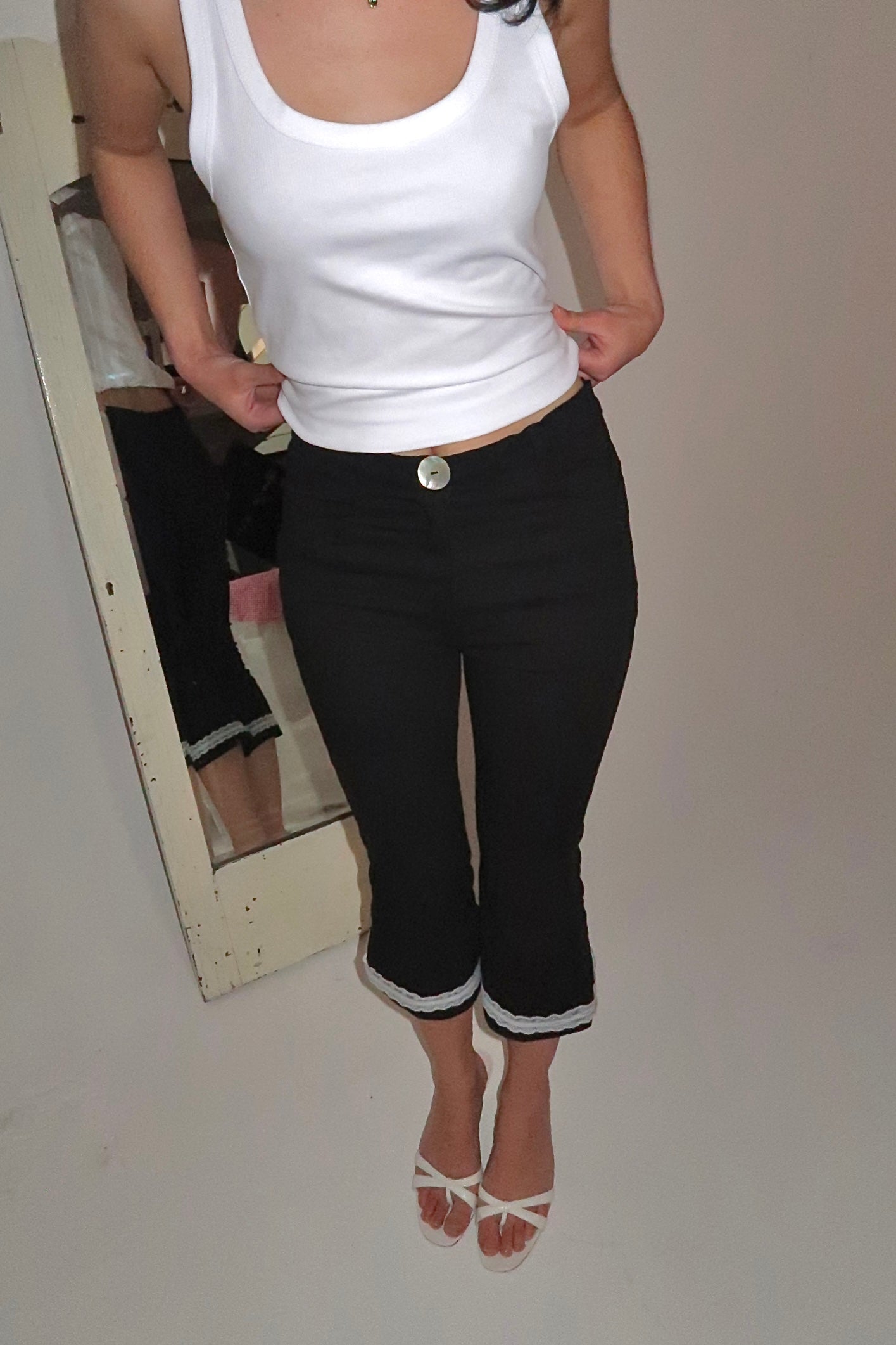 The Lacey Capri