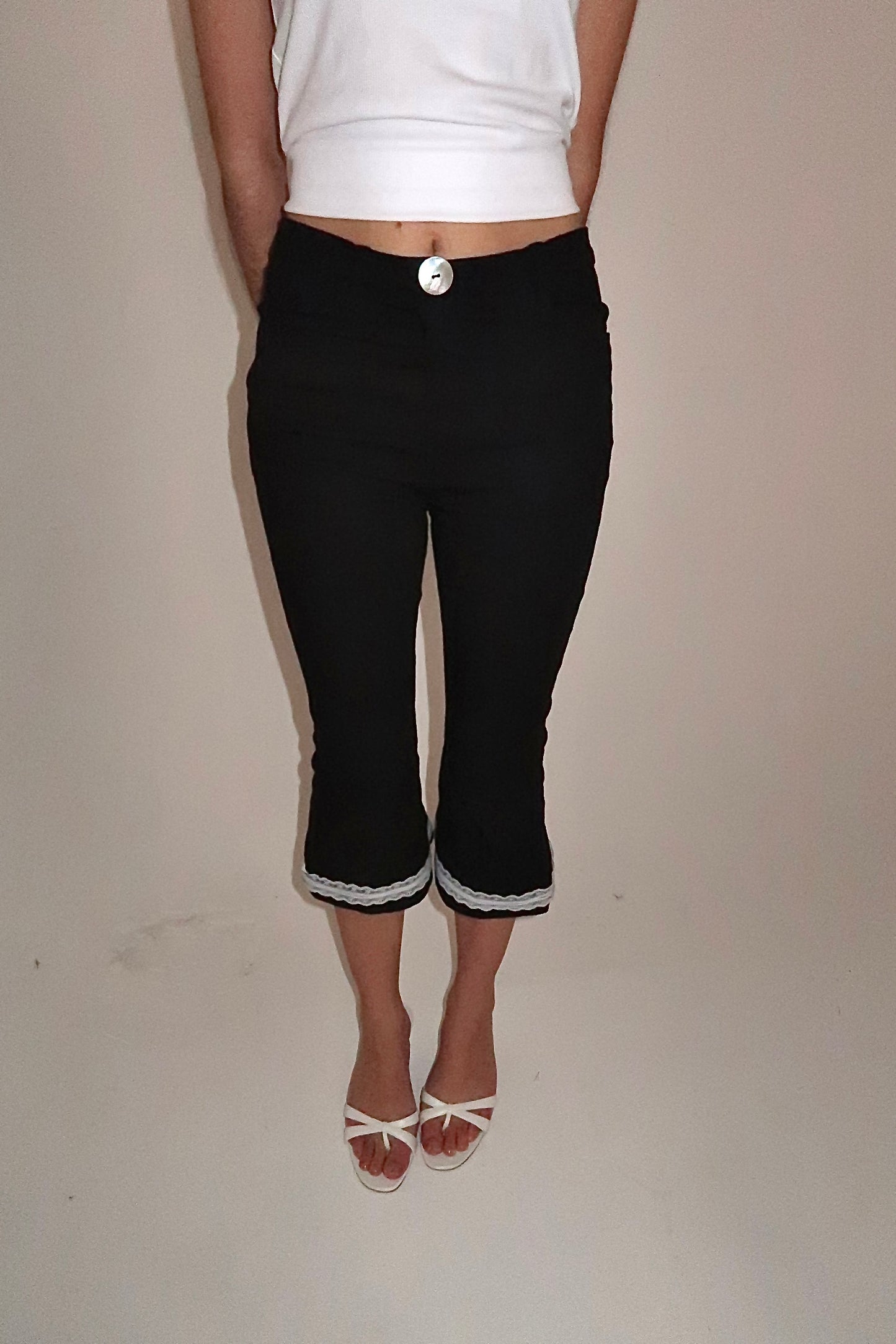 The Lacey Capri